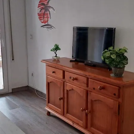 Apartment Vacaciones En Pineda Con 2 Piscinas, Playa A 5 Min